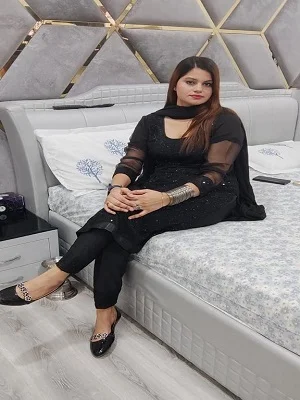 Call Girl in Ambawadi